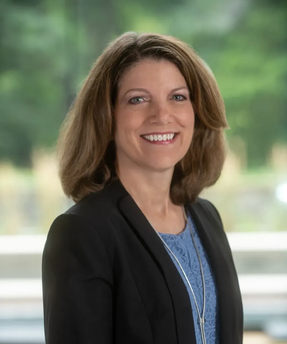 Leslie J. Helfgott